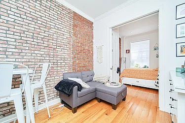 Rented by Living New York