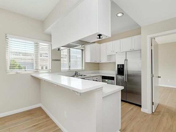 4th image of 450 J St Unit 4131