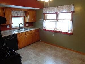 2nd image of 4244 S Griffin Ave