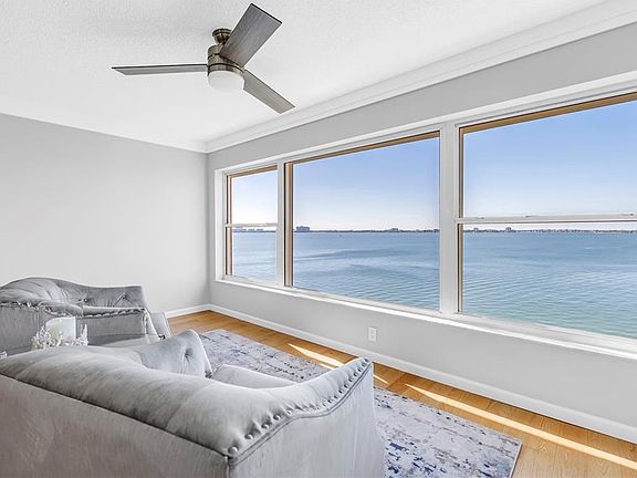 4th image of 6020 SHORE BOULEVARD S #712