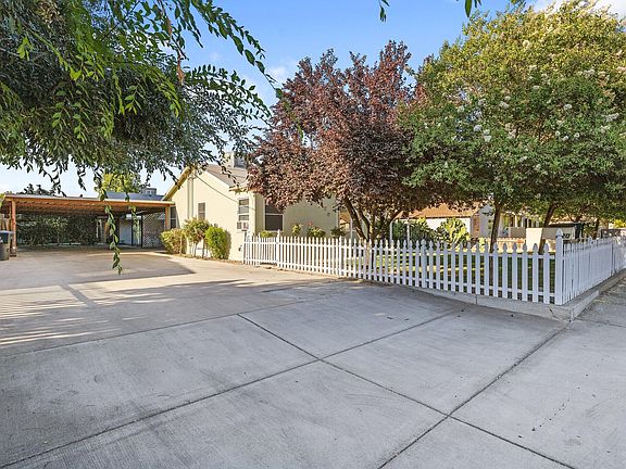 4th image of 620 E Tulare Avenue