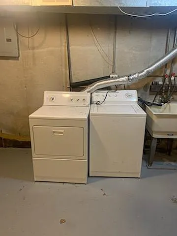 1937 Yale Ave photo 1