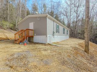 775 E Tanbark Trl, Cosby, TN 37722