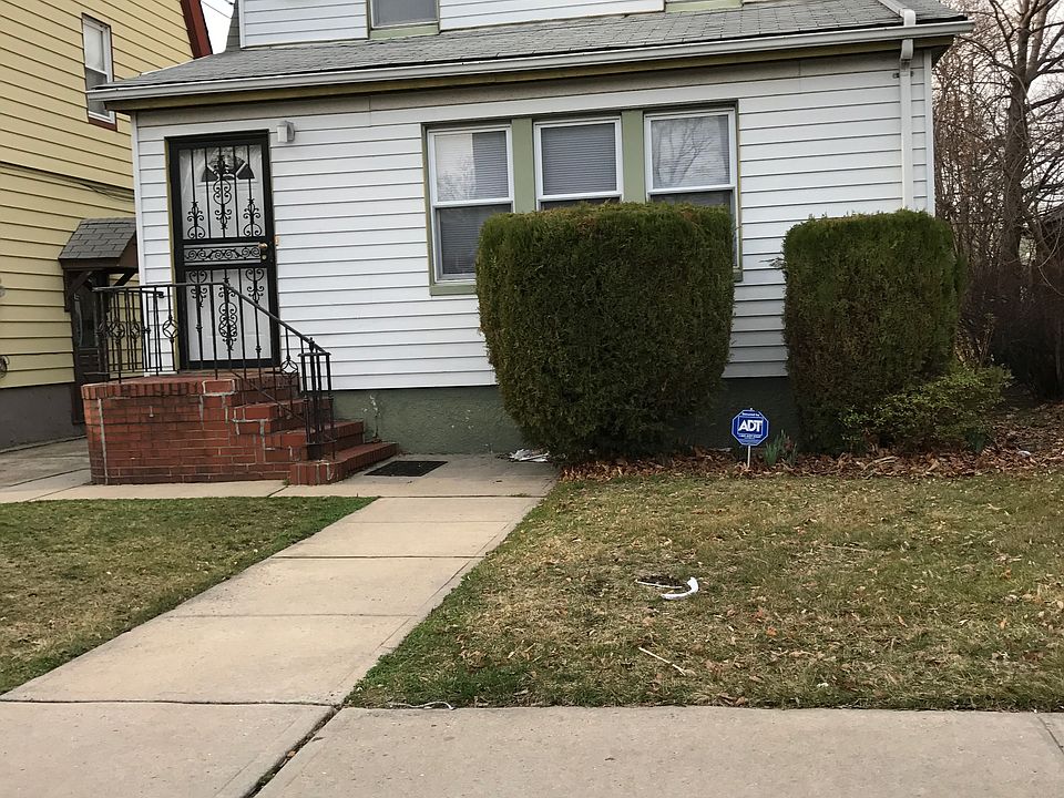 1st image of 194-00 111 Ave