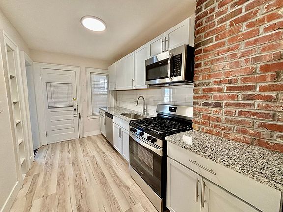 3rd image of 5017-5019 Wyandotte St