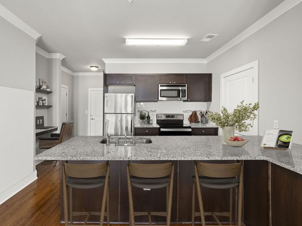 814 N 3rd St APT 124