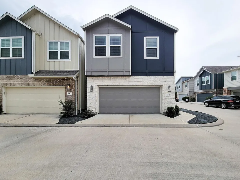 1510 Lakeline Oak Dr