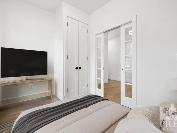 332 East 74th Street image 6 of 10