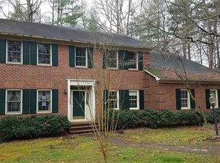 105 Arrowroot Pl, Laurel Park, NC 28739