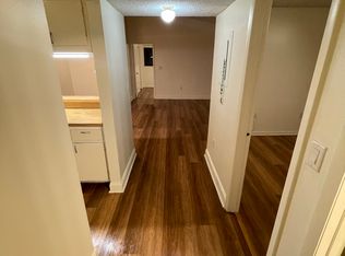 919 NE 199th St APT 202, Miami, FL 33179
