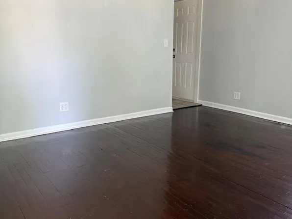 802 S Logan Ave, Kansas City, MO 64136