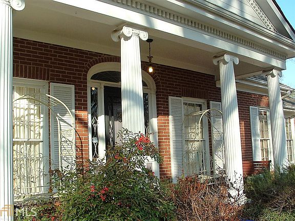 2nd image of 477 Tallwood Dr