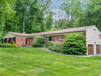 8 Helen St, Warren, NJ, 07059