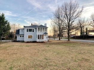 210 N Walnut St, Florence, AL 35630