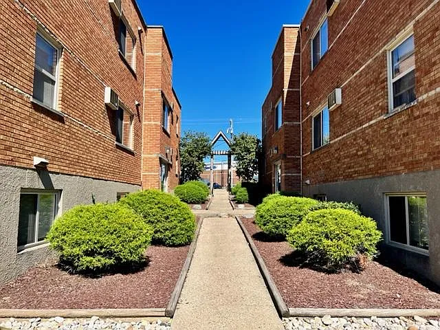1 bed, 520 sqft, $760 — Photo 2