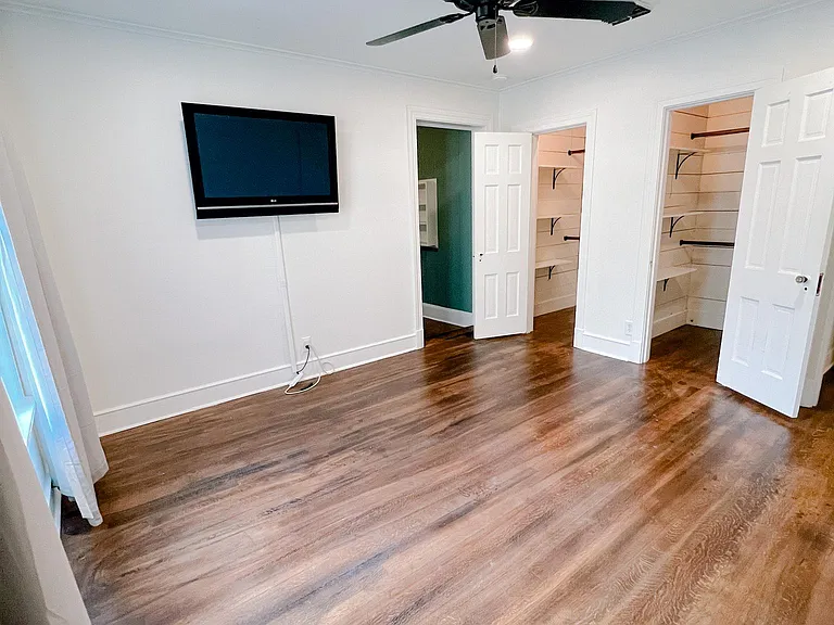 132 Albany Ave #1 — Photo 6