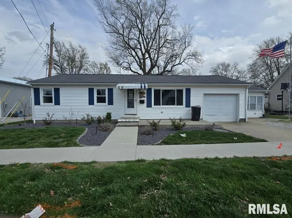 511 N 5th St, Auburn, IL 62615