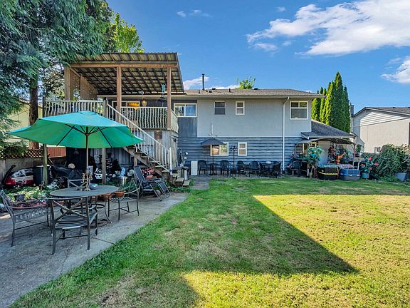 4th image of 3786 Killarney St
