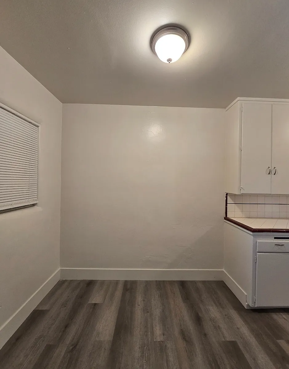 Building Photo - 3409 E McKinley Ave #3403