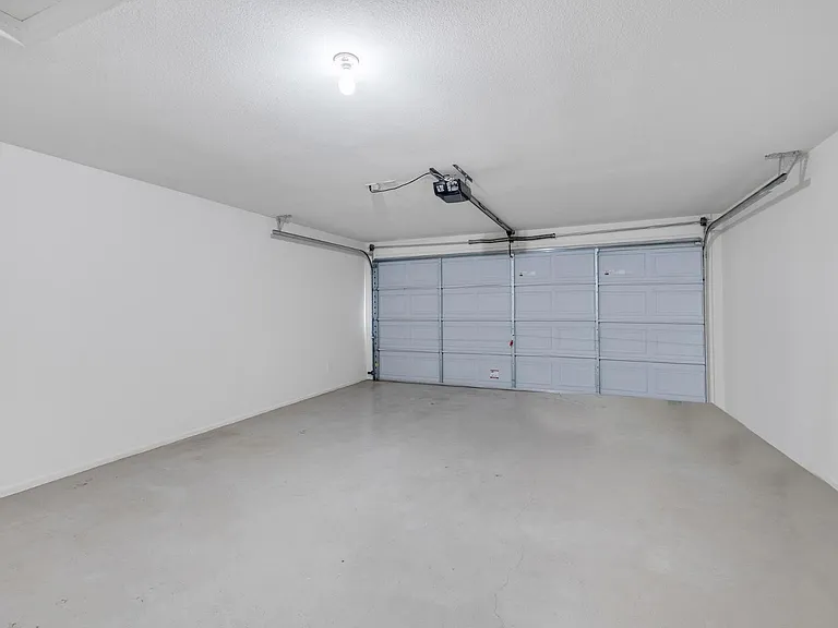 42780 W Sunland Dr — Photo 17