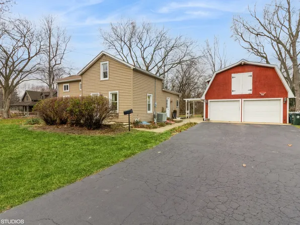 739 Church St, Batavia, IL 60510