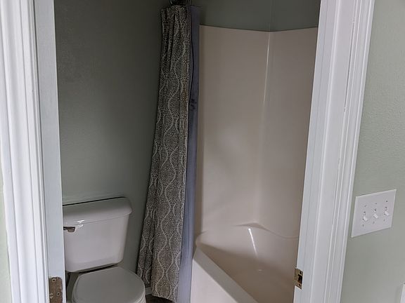 2nd image of 123 Lambert Ct