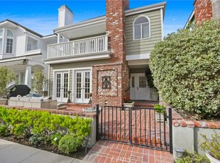 307 Sapphire Ave, Newport Beach, CA 92662