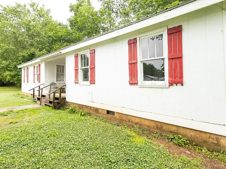 1023 Holland Johnson Rd #B — Photo 13