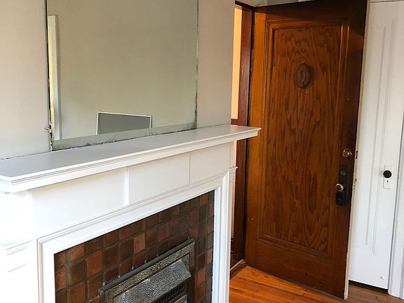 4th image of 361 Cliffside Dr APT D