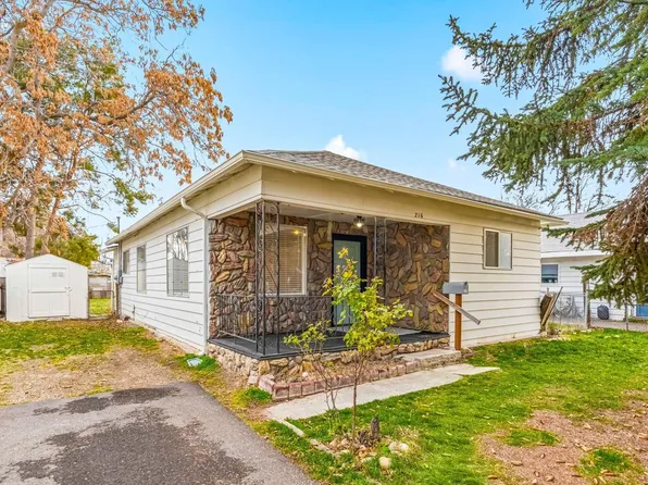 216 S Maple St, Nampa, ID 83686