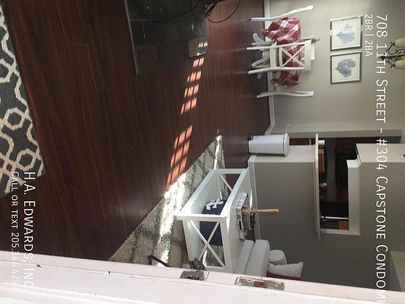 5th image of 708 11th St APT 304