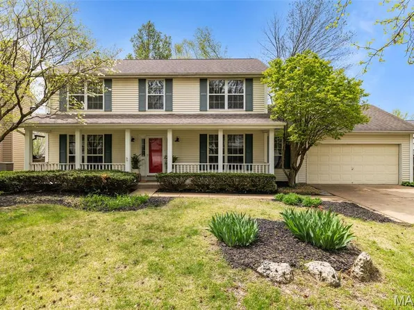 2952 Willow Creek Estates Dr, Florissant, MO 63031