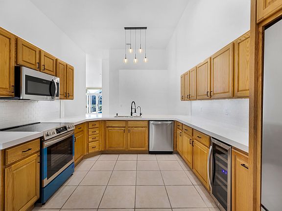5th image of 608 W Palm Aire Dr #608