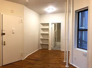 539 W 49th St #3, New York, NY 10019