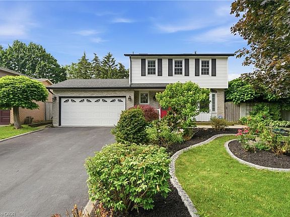 2nd image of 95 Birchpark Dr