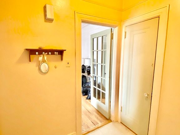 4th image of 22-11 29th St #2