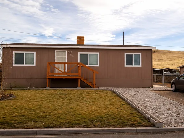 5360 Corral Dr, Sun Valley, NV 89433