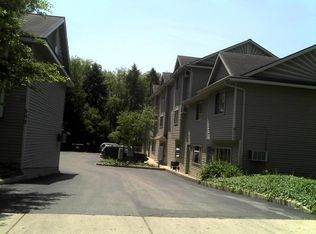 911 W Seventh St APT 203, Traverse City, MI 49684
