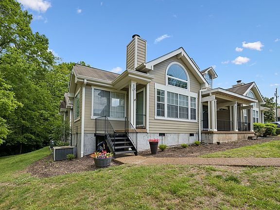 2nd image of 129 Cherry Hill Dr APT 16C
