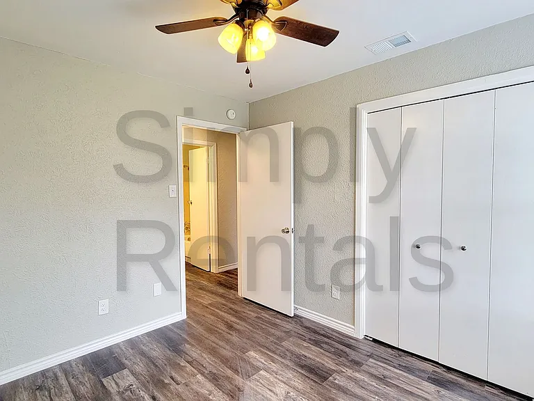 2602 Bliss St — Photo 11
