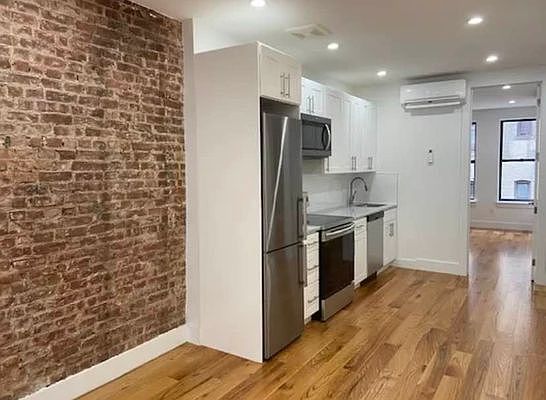 1st image of 290 Rogers Ave #3