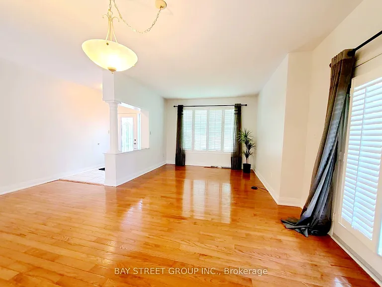 89 Skywood Dr — Photo 3