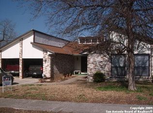 6107 Stirrup Ln, San Antonio, TX 78240