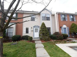 4 Redtwig Ct, Peekskill, NY 10566