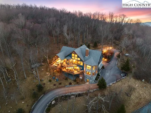 109 W Shamrock Lane, Beech Mountain, NC 28604