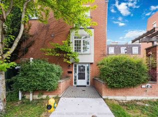 870 Jane St #101, Toronto, ON M6N 4C2