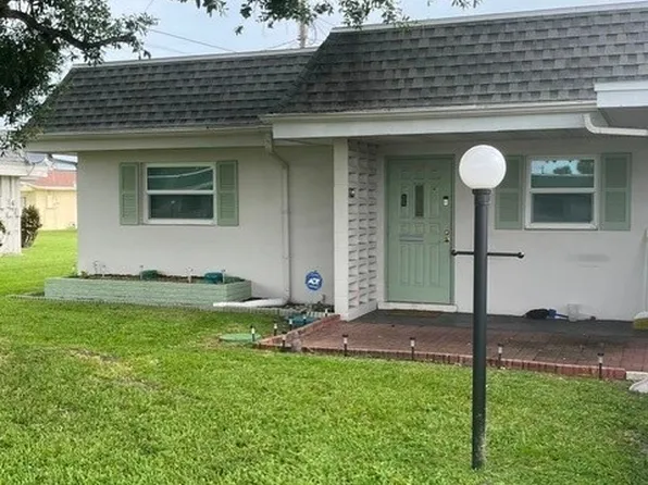2331 Magnolia Ct, Lehigh Acres, FL 33936
