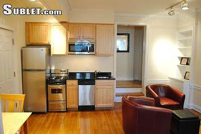 1906 R St NW #1 — Photo 2