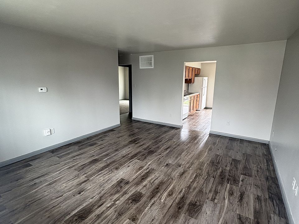 Apartment 1 at 201 West Palmer