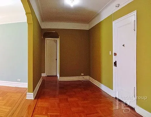 Rented by Hecht Group | media 25